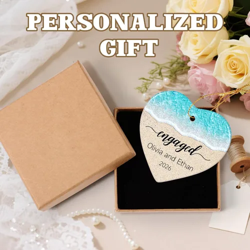 Miniatura 7 de Adorno personalizado para casados de primera Navidad 2026, regalos de compromiso para parejas, adorno de boda personalizado para recién casados