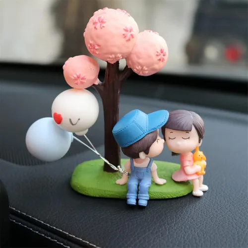 Miniatura 12 de Lindos adornos de pareja para salpicadero, decoraciones de coche de dibujos animados, acción para parejas, interior (1 par + globo 01)