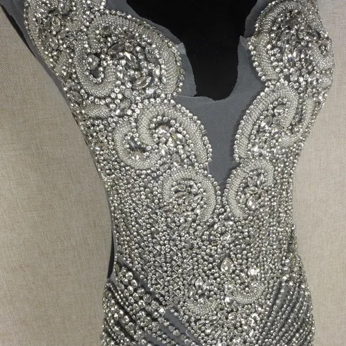 Miniatura 4 de Labellezalady - Parche de aplique de corpiño completo de lujo con strass hechos a mano, strass de plata brillante para corpiño de vestido de novia