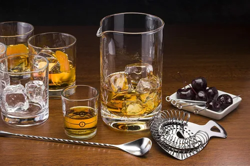 Miniatura 8 de Cork & Mill Vaso mezclador de cóctel, kit antiguo, gran mezclador de cóctel de cristal de 24 onzas para camareros, juego de accesorios de bar casero