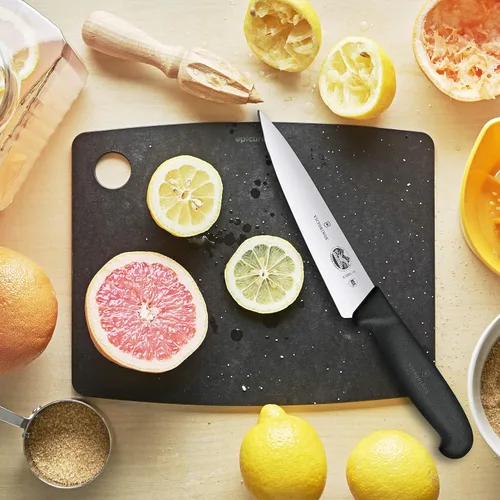 Miniatura 2 de Cuchillo de chef Victorinox, cuchillo pequeño de 5 pulgadas con mango de Fibrox, cuchillo de chef, 6 pulgadas, Negro