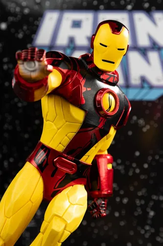 Miniatura 5 de McFarlane Marvel Iron Man - Juguete coleccionable a escala 1:6 con escena y cómic (Iron Man #256)