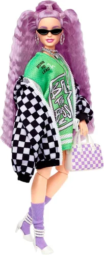 Miniatura 3 de Barbie Muñeca extra y accesorios con pelo lavanda rizado y ojos marrones, 15 piezas de juguete incluyen cachorro de mascota