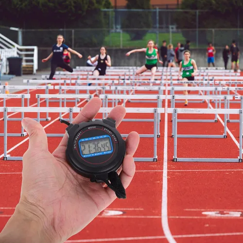 Miniatura 7 de GALPADA Cronómetro digital con pantalla grande, funcionamiento silencioso, temporizador portátil de mano para natación, entrenamiento, correr