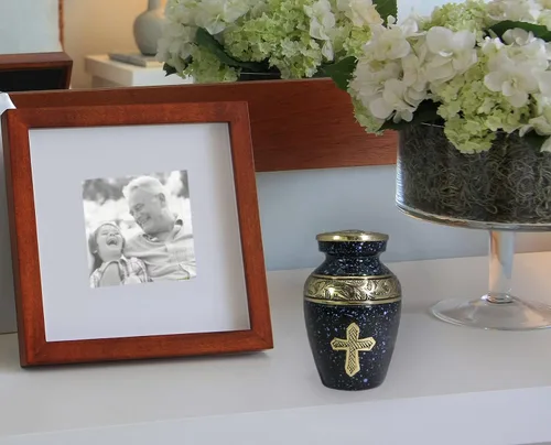 Miniatura 4 de Urna de cremación de cruz negra para cenizas hombre adulto – Urnas de cremación personalizadas para cenizas humanas, urnas decorativas para hombre