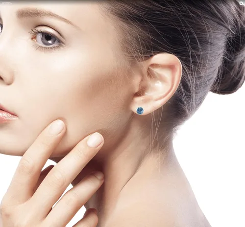 Miniatura 3 de NOVICA Aretes artesanales hechos a mano con topacio azul, joyería de plata de ley 925, piedra natal de la India "Spark of Life", Plata de ley Gema