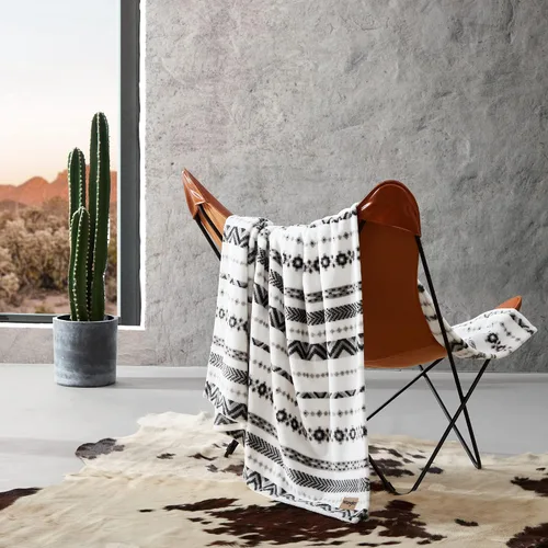 Wrangler - Manta, Ropa de Cama de Felpa Super Suave, Manta para Sofá o Cama Inspirada en Yellowstone (Ruta de Diamantes Negra, 50" x 70")