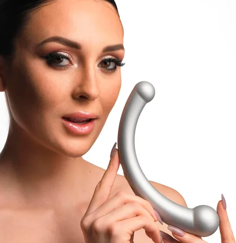 Miniatura 7 de MASTER SERIES Consolador de doble extremo 10X Vibra-Crescent fabricado con silicona de primera calidad para hombres, mujeres y parejas. Punto G