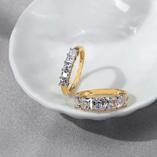 Miniatura 4 de Tienda Collection Platinum or Gold Plated Sterling Silver Princess-Cut 5-Stone Ring made with Infinite Elements Zirconia