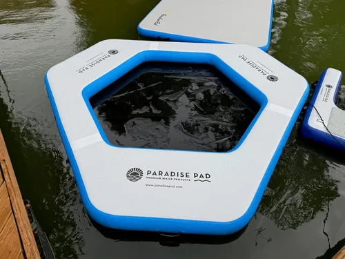Miniatura 7 de Alfombrilla de agua inflable – Plataforma flotante triangular de 9 pies con malla Hamaca de agua resistente flotador de lago