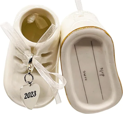 Miniatura 7 de Adorno navideño de zapato de bebé 2024 – Adorno de botines de bebé personalizados blancos – Adorno de zapato de bebé – Primera Navidad del bebé