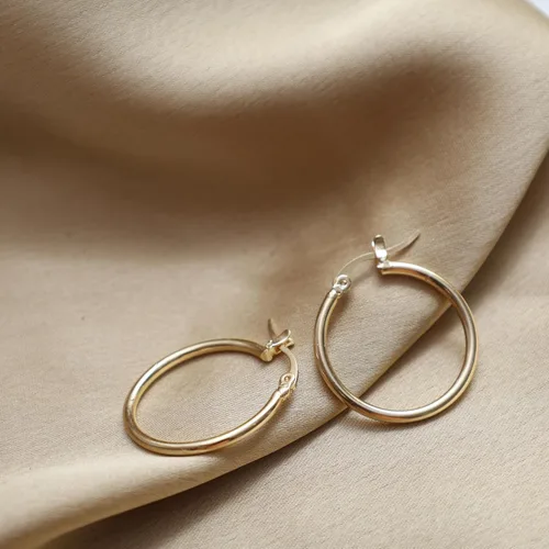 Miniatura 35 de Gempires - Aretes ligeros y gruesos, delicados y minimalistas, hipoalergénicos, chapados en oro, sin deslustre, diseño clásico, para uso diario
