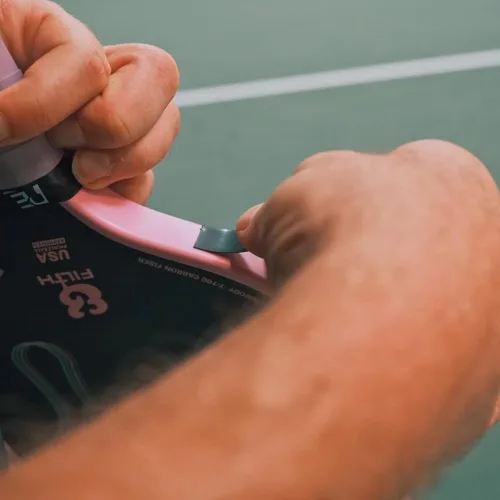 Miniatura 7 de Pickleball Effect Cinta de tungsteno ponderada para palas de pickleball Alternativa no tóxica y personalizable a la cinta de plomo para palas