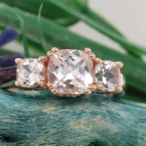 Miniatura 3 de Dazzlingrock Collection Anillo de boda de 3 piedras preciosas creadas en el centro de cojín de 0.04 quilates y diamante blanco natural redondo