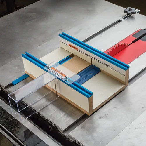 Miniatura 5 de Rockler Trineo de Corte Transversal para Piezas Pequeñas - Kit de Trineo para Sierra de Mesa Incluye Protector de Hoja, Tope de Riel de Inglete