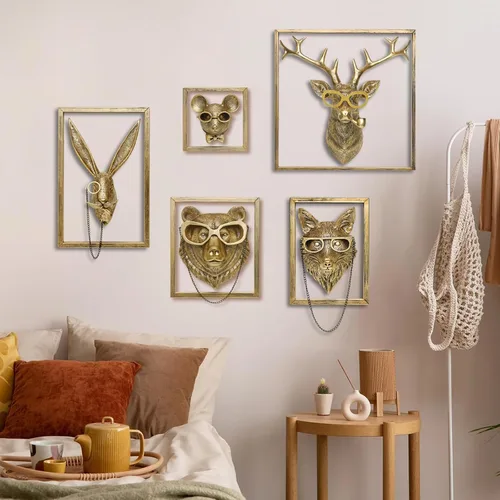Miniatura 8 de Newinhome Paquete de 5 cabezas de animales para decoración de pared (marco de metal de regalo), esculturas de animales de resina, decoración