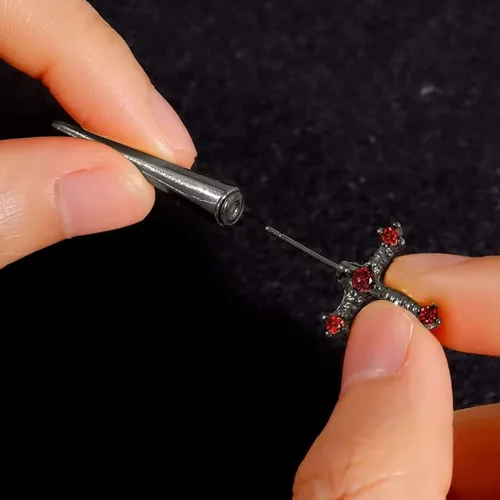 Miniatura 5 de Aretes de espada gótica para mujeres y hombres, aretes de espada gótica, aretes de cruz genial, aretes de hiphop, aretes de daga punk, regalos