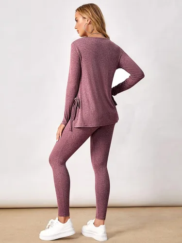 Miniatura 2 de OYOANGLE Conjunto de camiseta de maternidad con cuello redondo y nudo lateral para mujer