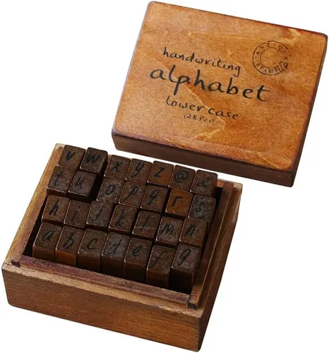 Miniatura 11 de DIYOMR Sellos de letras vintage, sellos de goma de madera, juego de 26 sellos del alfabeto con caja de madera vintage roja antigua para hacer