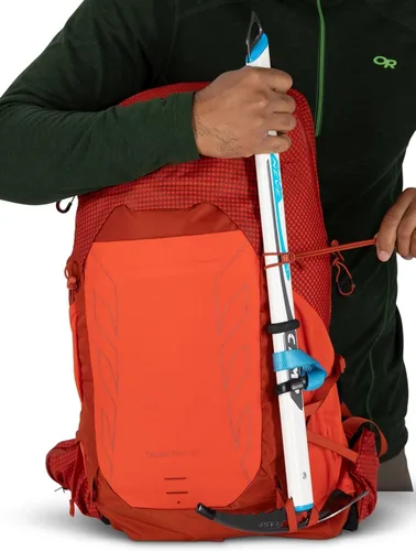 Miniatura 12 de Osprey Talon Pro 20L Mochila de senderismo para hombre con cinturón de cadera, forro plateado