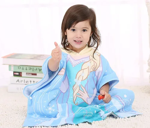 Miniatura 3 de Everyday Delights Disney Frozen Elsa Bath Pool Beach Toalla con capucha Poncho