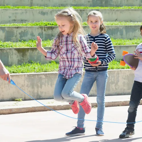Miniatura 7 de Aodaer Juego de Cuerdas de Saltar para Niños, Coloridas Cuerdas de Saltar al Aire Libre de 7.3 Pies, Cuerdas de Saltar Ajustables para Actividad