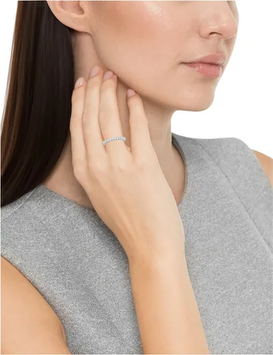 Miniatura 3 de Amazon Essentials Eternity Band - Anillo de plata de ley con circonita cúbica