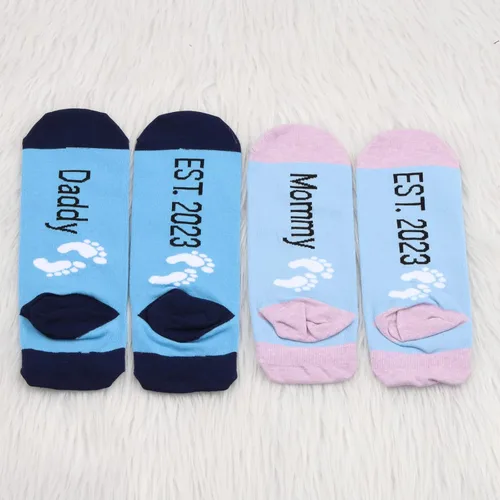 Miniatura 3 de MBMSO Regalos para padres nuevos papás, mamá y papá 2023, calcetines de revelación de embarazo para padres para ser regalos por primera vez