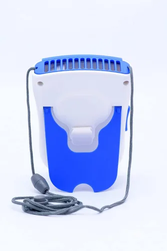 Miniatura 5 de O2COOL Ventilador de collar de lujo, alimentado por pilas, ventilador de refrigeración personal manos libres con cordón ajustable, soporte de mesa +