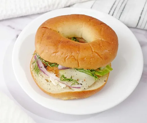 Miniatura 7 de Hero Classic Plain Bagel - 4 g de carbohidratos netos, 19 g de proteína, alta fibra, 130 calorías por porción (10 bagels, 2 paquetes de 5)