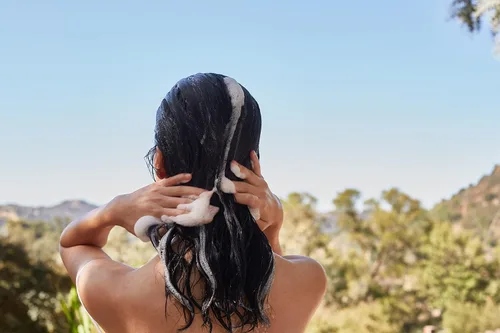 Miniatura 5 de LATHER Bamboo Crème Hair Wash Champú de aceites esenciales + acondicionador de enjuague de crema de bambú Set de champú y acondicionador natural