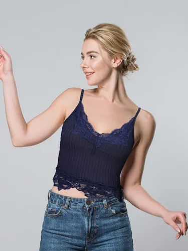 Miniatura 5 de 3 piezas de camisetas sin mangas de encaje para mujer, camisola Y2k, tops cortos de encaje con retazos, estilo grunge, camisetas sin mangas de punto