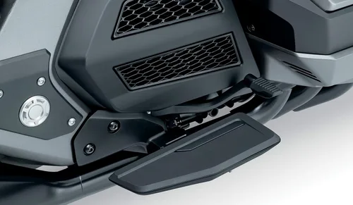 Miniatura 3 de Kuryakyn 6752 Componente de control de pie de motocicleta: Kit Omni Driver Floorboard para motocicletas Honda Gold Wing 2018-20 con transmisión