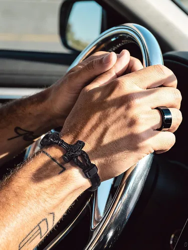 Miniatura 2 de Bandmax Pulsera trenzada de cuero negro para hombre con colgante gótico punk, pulsera de cuero con hebilla de acero inoxidable, paquete de regalo