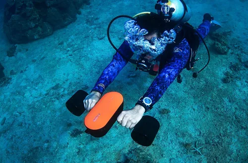 Miniatura 5 de Patineta submarina con soporte de cámara de acción y 2 velocidades para deportes acuáticos, piscina, buceo, tabla de surf (S2 Scooter)