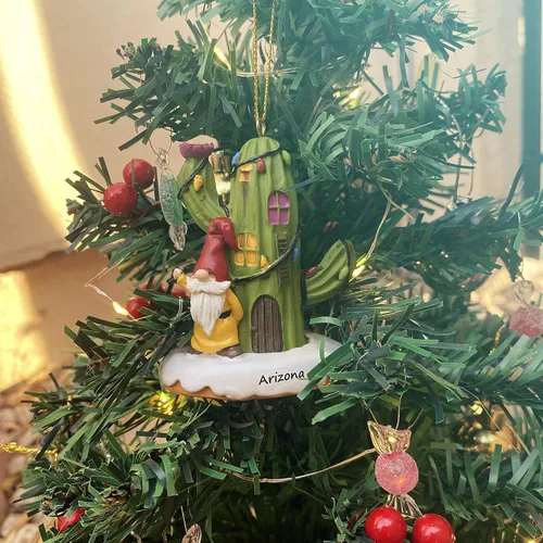 Miniatura 4 de Casa de cactus y un gnomo pintado a mano, adorno navideño para nuevos propietarios de viviendas, adorno de Navidad en el desierto #1