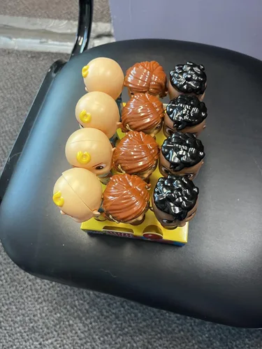 Miniatura 9 de ¡Pop Ups! Soportes de paleta clásicos de CoComelon - Nina, JJ y Cody - 12 paletas con estuches - Favores de caramelo envueltos individualmente