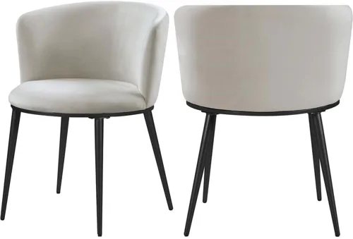 Meridian Furniture Skylar Collection Modern | Silla de comedor tapizada contemporánea con respaldo redondeado y patas de hierro resistentes, juego