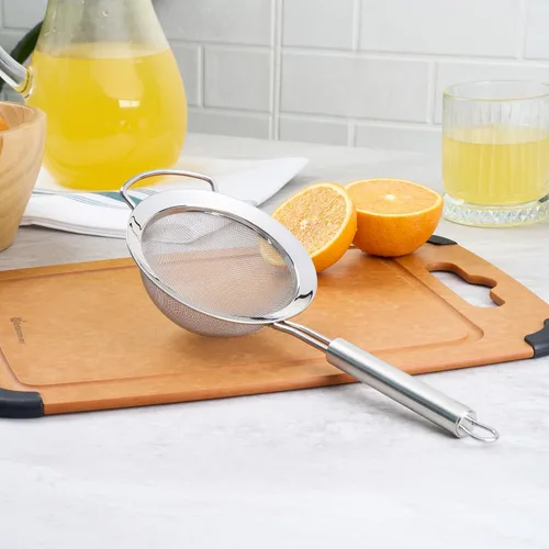 Miniatura 3 de Restaurantware Colador de malla fina de acero inoxidable de 11.5 pulgadas, tamiz estándar alemán con mango ergonómico, apto para lavavajillas
