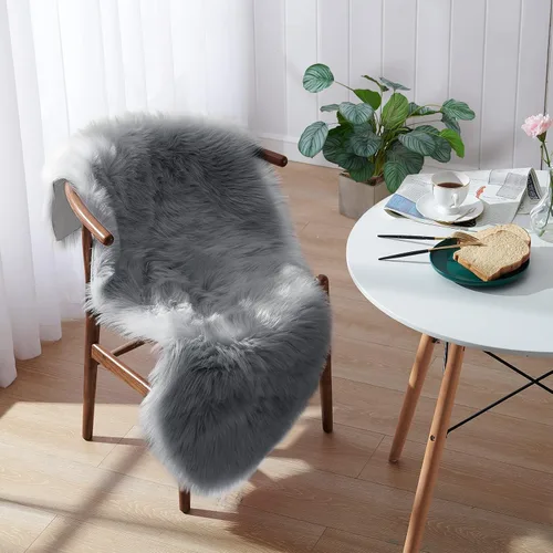 Miniatura 38 de Alfombra de piel sintética para sofá, silla, alfombra pequeña beige para dormitorio, 2 x 3 pies, alfombras peludas para habitación de los niños