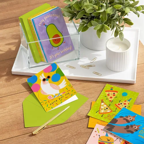 Miniatura 2 de Hallmark - Juego de tarjetas de cumpleaños divertidas (24 tarjetas en blanco con sobres) Chistes de comida, perro, pájaro, nutrias