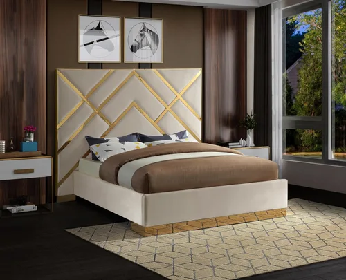 Miniatura 2 de Meridian Furniture VectorCream-K Vector Collection Modern Cama tapizada de terciopelo contemporánea, base de metal dorado personalizada y diseño