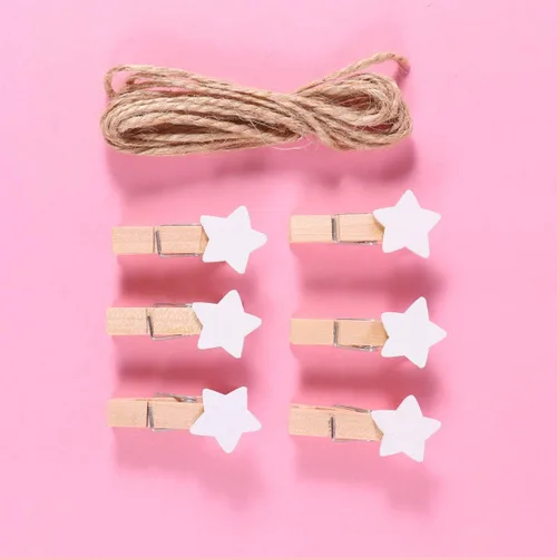 Miniatura 5 de HEALLILY 100 piezas Mini pinzas de madera con forma de estrella clips para colgar en la pared, clips de fotos, pinzas para fotos, clips
