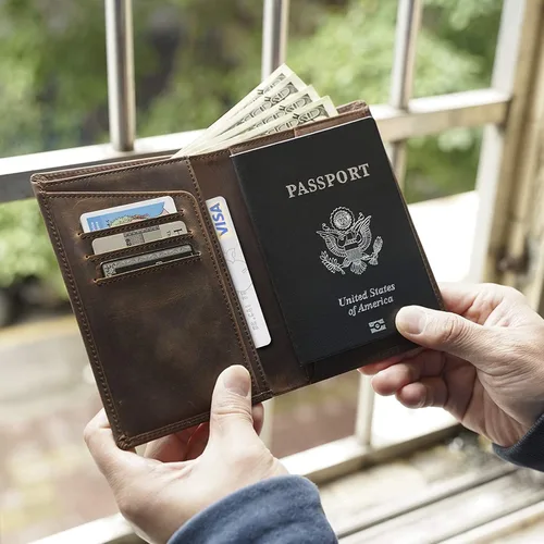 Miniatura 6 de Polare - Cartera plegable de cuero con bloqueo RFID para pasaporte y viaje para hombres Marrón oscuro Cartera de bloqueo RFID