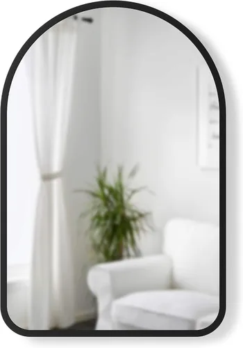 Umbra Hub - Espejo de pared arqueado con marco de goma, estilo moderno para baño, entrada, sala de estar y más, 24 x 36 pulgadas, color negro