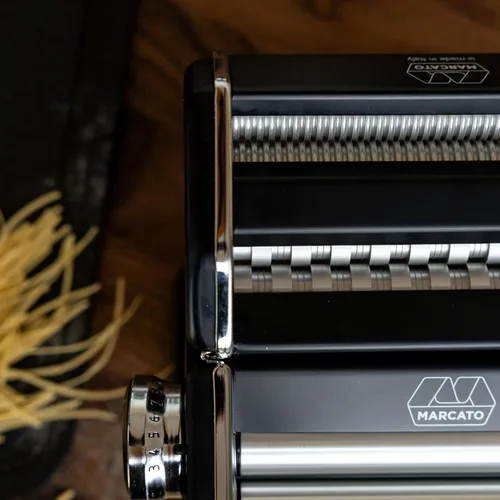 Miniatura 4 de Marcato Hecho en Italia Atlas+Máquina de pasta, negro. Rodillos de acero cromado y aluminio, doble cortador para lasaña, fettuccine y espagueti