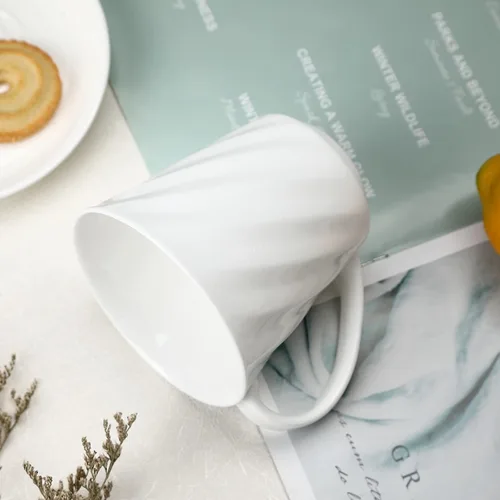 Miniatura 5 de Taza de café de cerámica de hueso fino con asas para bebidas calientes, café, capuchino, latte, cacao, té, perfecta para el hogar (juego de 2)