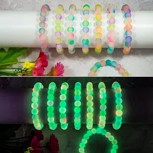 Miniatura 3 de Cuentas de vidrio que brillan en la oscuridad para hacer joyas, 600 cuentas de 0.315 pulgadas con 24 rejillas de piedras preciosas de cristal, 24