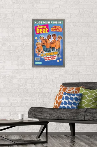 Miniatura 2 de Trends International Disney Pixar Turning Red - Póster de pared de 4 pueblos Tween Beat, 14.725 x 22.375 pulgadas, versión enmarcada de madera