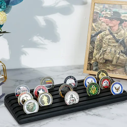 Miniatura 5 de LIUYALO Soporte de exhibición de monedas de desafío militar, diseño de escalera de 6 filas, soporte de monedas de madera maciza, regalo para Negro